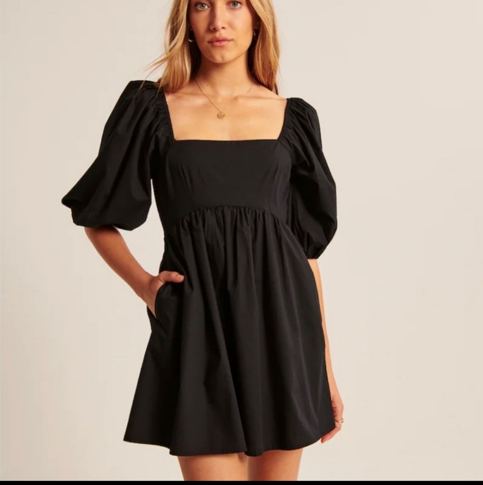 NW! Abercrombie & Fitch size small black romper